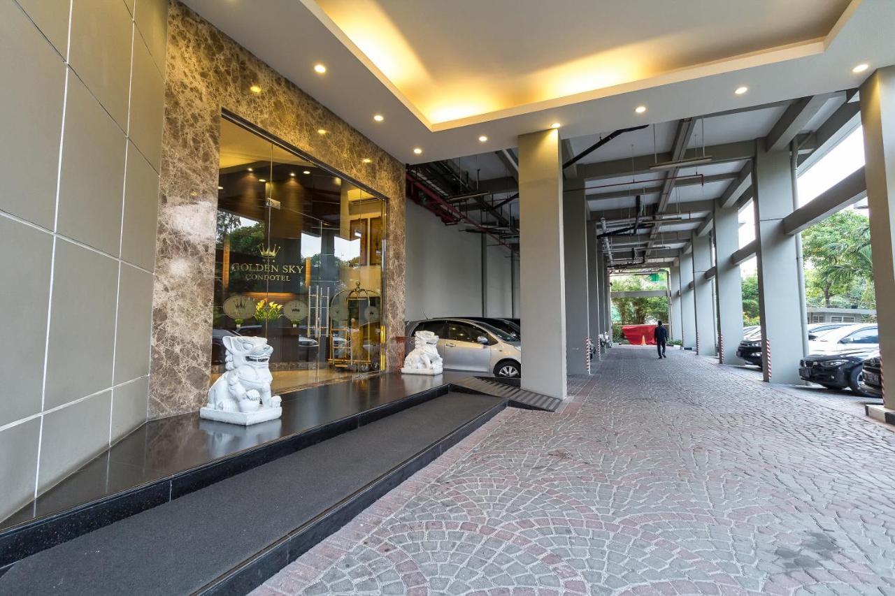 金色天空普路伊特酒店 雅加达 外观 照片